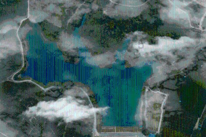 画笔绘出土楼“致富景”(新春走基层)